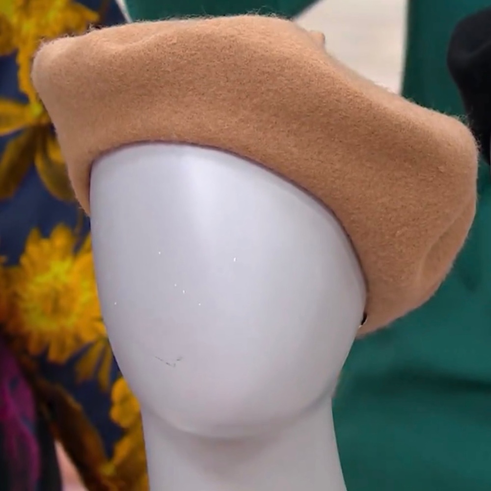 Isaac Mizrahi Live! Classic Wool Beret Camel SZ S/M
